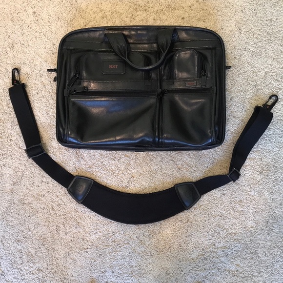 tumi briefcase clearance